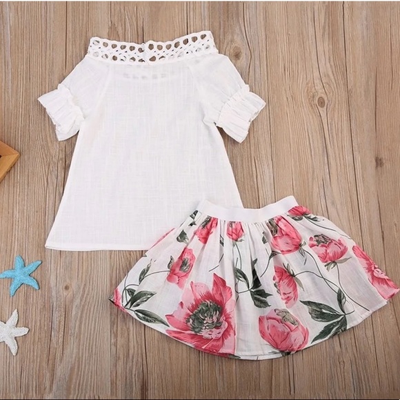 GIRLS FLORAL MATCHING SET - Picture 4 of 15